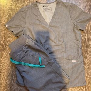 Figs-The Jogger Set